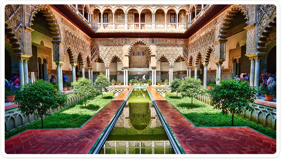 Patio del Real Alcázar de Sevilla